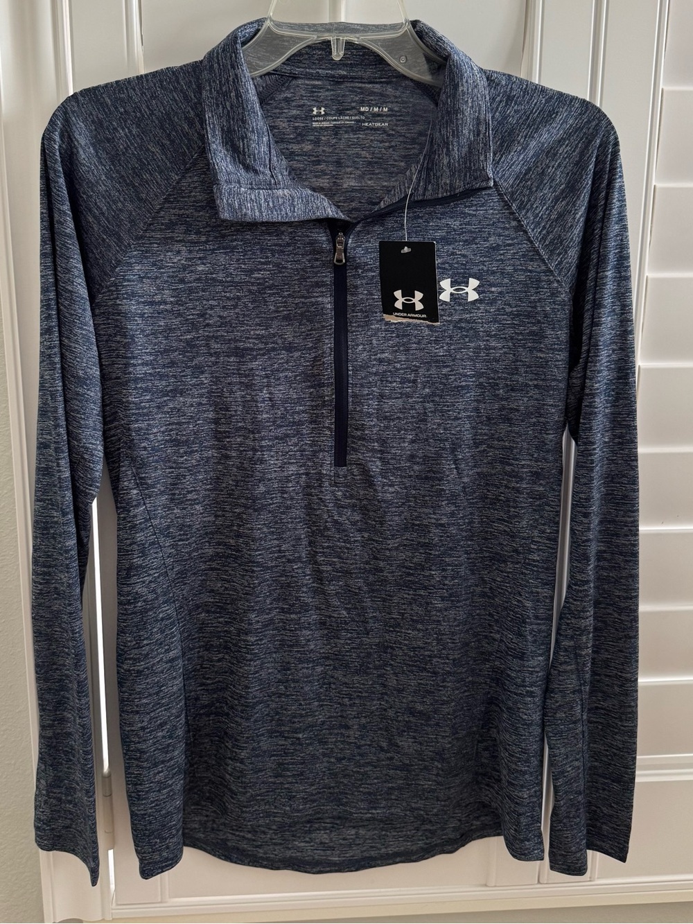 Under Armour women’s HeatGear navy blue Medium 1/4 zip long sleeve top NEW